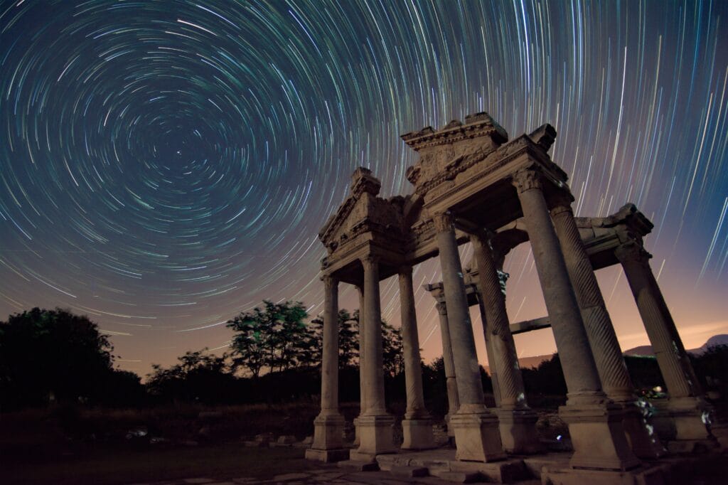 Mythological Journeys: Exploring the Lands of Gods and Heroes 3 Lands of Gods and Heroes